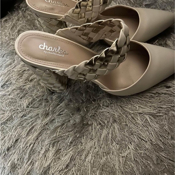 Cream and silver mules - Picture 1 of 2